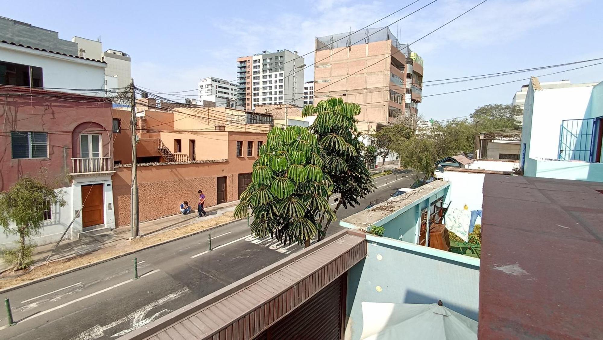 Miraflores Private Rooms - Mystay Guesthouse - Cocina Compartida - Terraza 利马 外观 照片