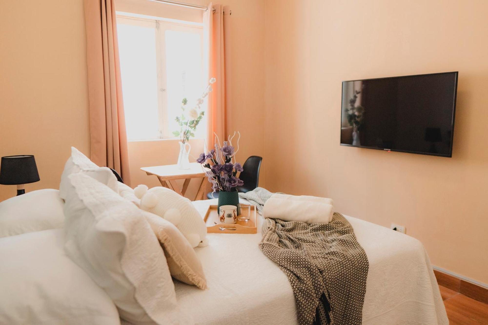 Miraflores Private Rooms - Mystay Guesthouse - Cocina Compartida - Terraza 利马 外观 照片